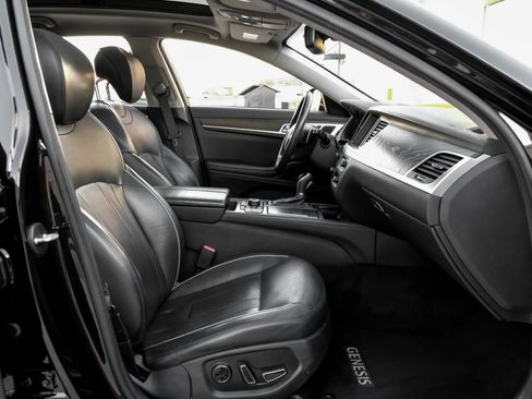 Used 2017 Genesis G80 3.8 w/ Option Group 03 image 33