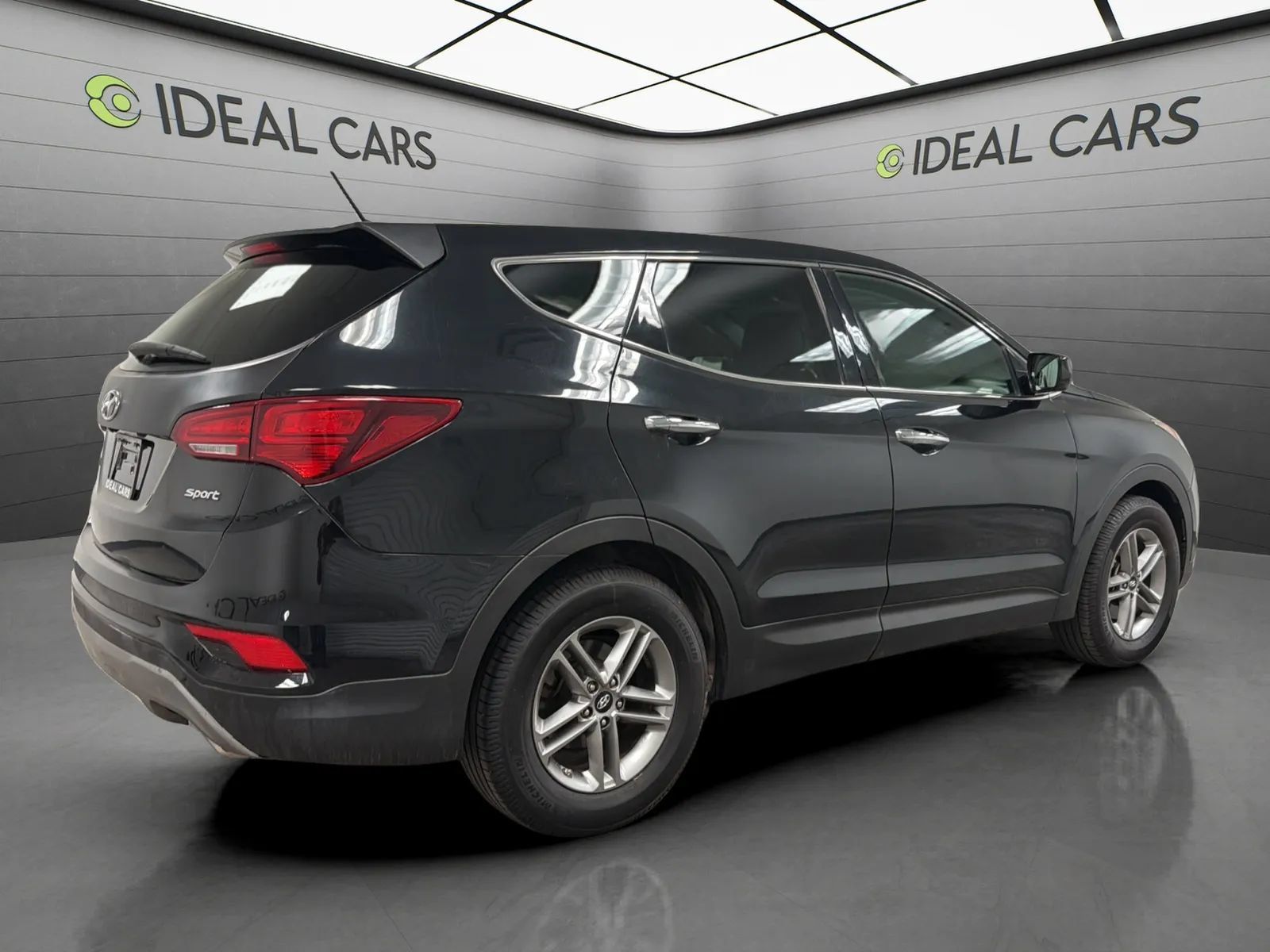 Used 2018 Hyundai Santa Fe Sport FWD image 5