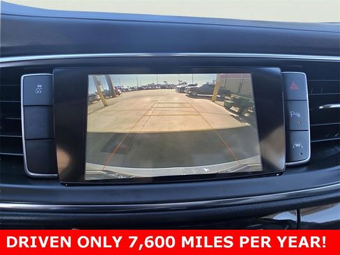 Used 2018 Buick Enclave Premium image 65