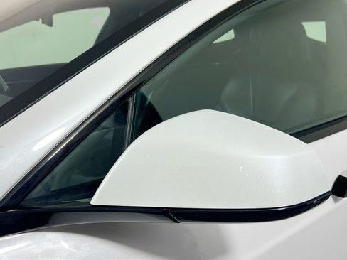 Used 2022 Tesla Model S AWD/4WD image 12