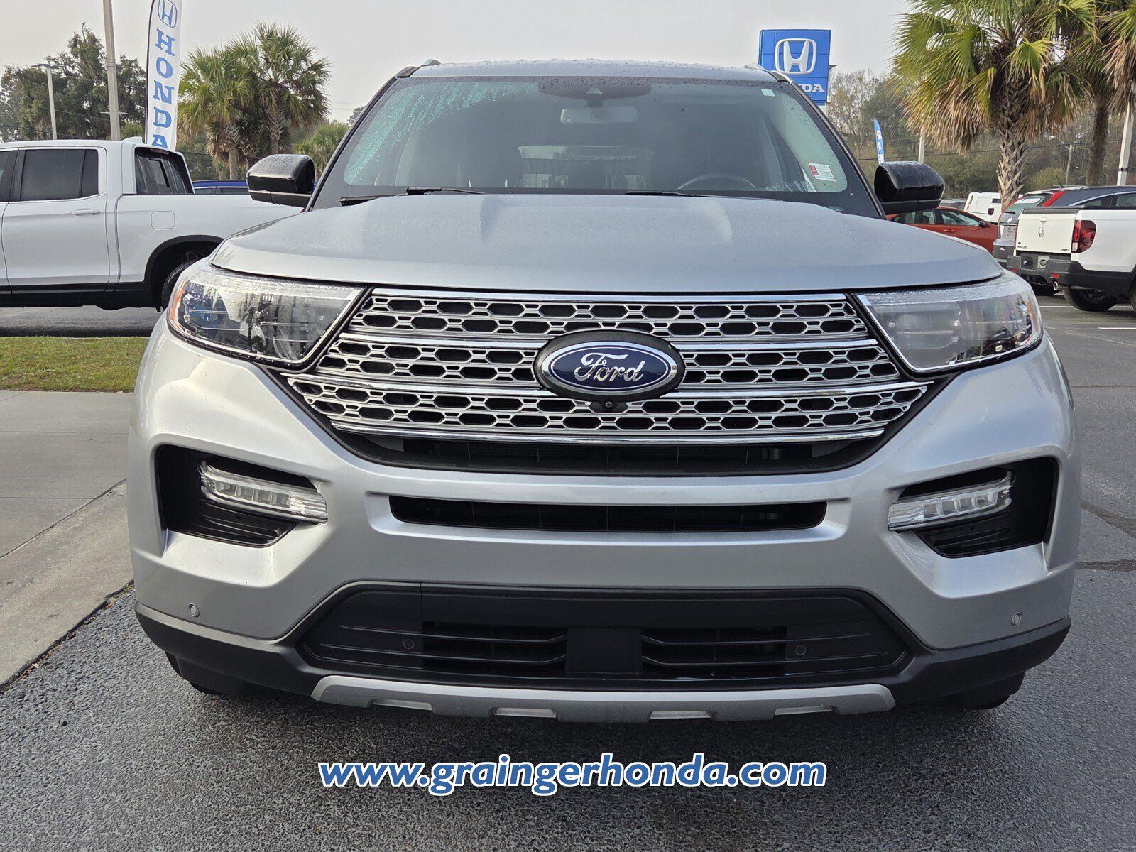 Used 2023 Ford Explorer Limited RWD image 2