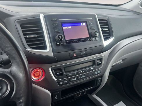 Used 2019 Honda Ridgeline RTL image 11