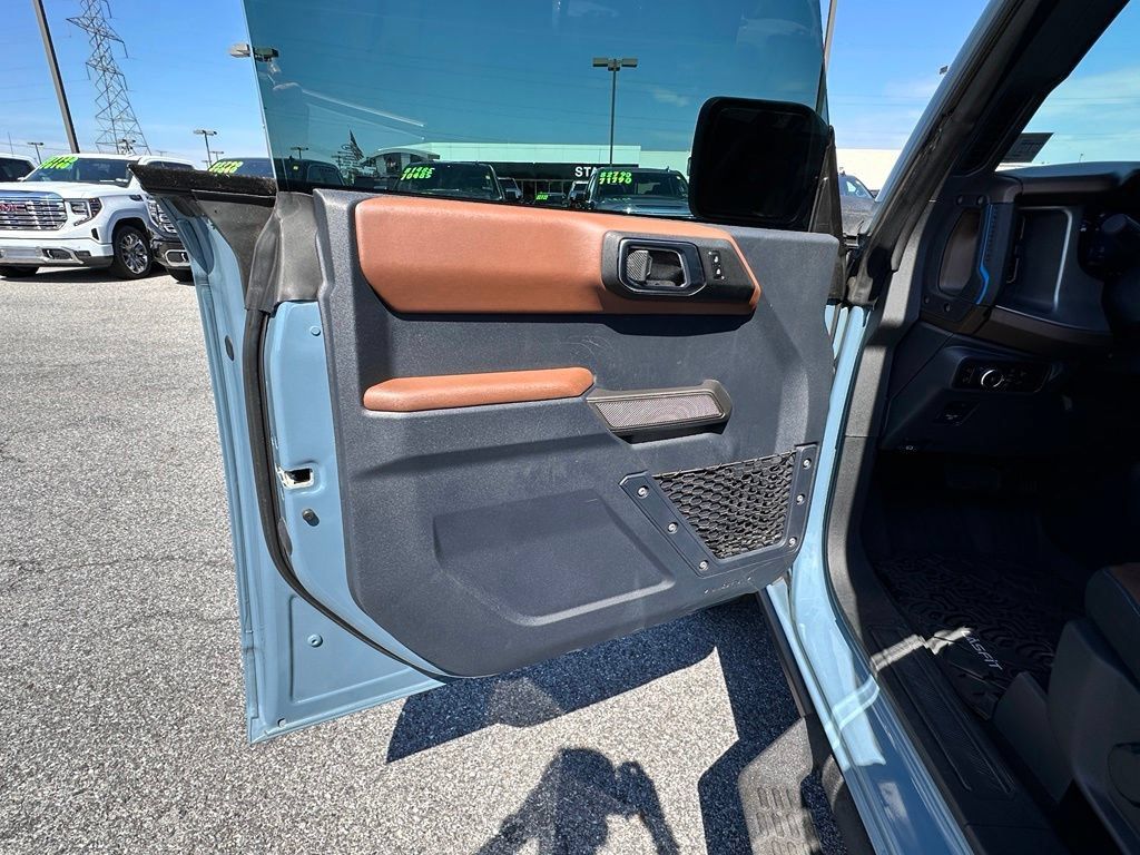 Used 2023 Ford Bronco Outer Banks AWD/4WD image 23
