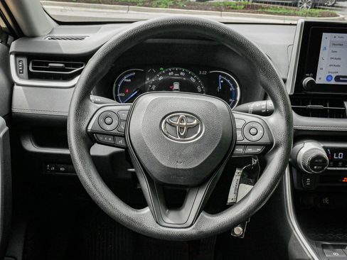 Used 2024 Toyota RAV4 LE image 18