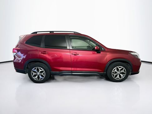 Used 2021 Subaru Forester Premium w/ Popular Package #1 AWD/4WD image 10