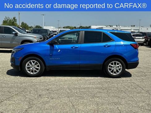 Certified 2024 Chevrolet Equinox LS w/ LS Convenience Package FWD image 2