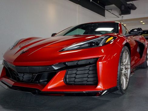 Used 2025 Chevrolet Corvette Z06 w/ Stealth Interior Trim Package RWD image 56
