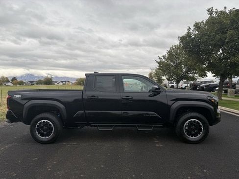 New 2025 Toyota Tacoma TRD Off-Road image 5