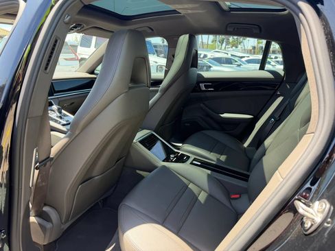 Used 2018 Porsche Panamera 4 AWD/4WD image 16