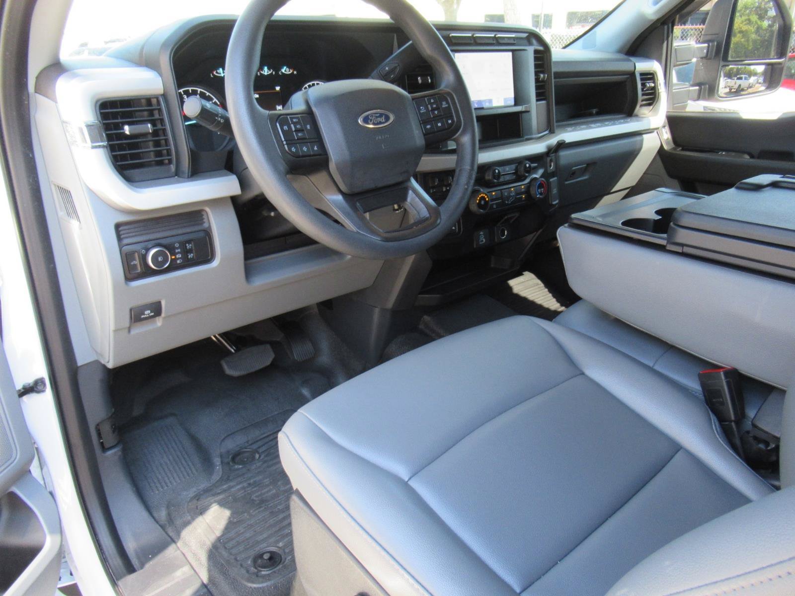 Used 2024 Ford F250 XL w/ XL Chrome Package AWD/4WD image 17