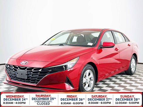 Used 2022 Hyundai Elantra SE w/ Cargo Package image 31