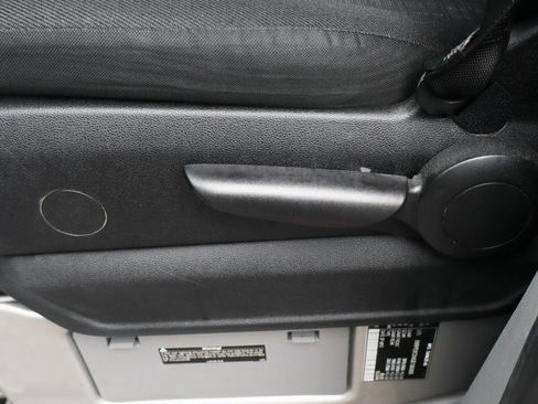 Used 2016 Mercedes-Benz Sprinter 2500 image 18