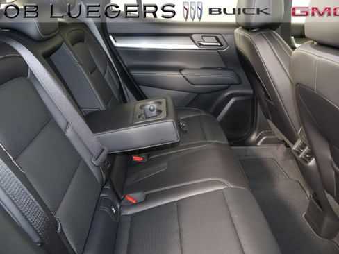 New 2026 GMC Terrain Elevation w/ Elevation Premium Package AWD/4WD image 23