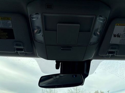 Used 2018 Toyota Tundra SR5 w/ TRD Off Road Package image 10