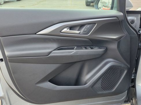 New 2026 Chevrolet Equinox EV LT image 20