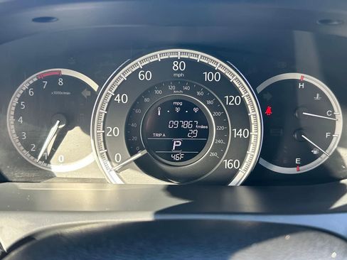 Used 2013 Honda Accord EX image 16