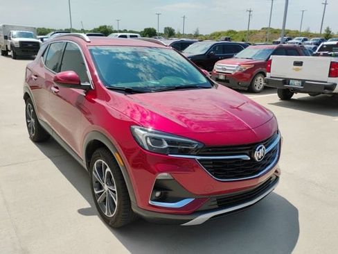 Used 2020 Buick Encore GX Essence FWD image 1