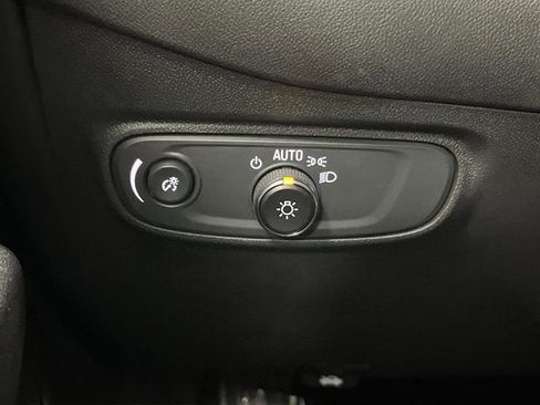 Used 2024 Chevrolet Equinox RS w/ RS Leather Package image 25