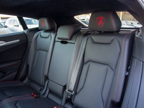 Used 2020 Lamborghini Urus image 22