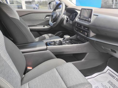 Used 2023 Nissan Rogue SV AWD/4WD image 12