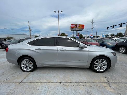 Used 2018 Chevrolet Impala LT FWD image 17