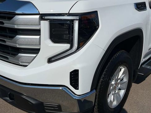 New 2025 GMC Sierra 1500 SLE w/ Preferred Package image 10