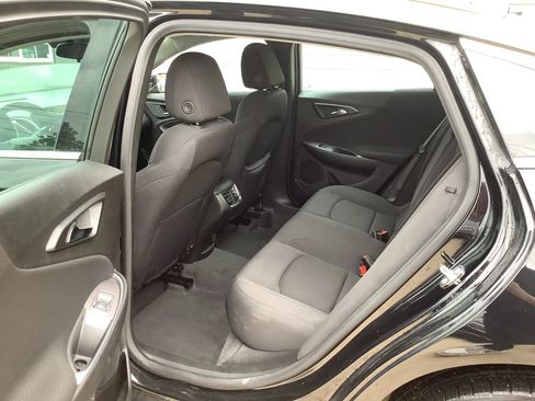 Used 2023 Chevrolet Malibu LT FWD image 16