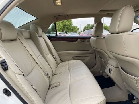 Used 2011 Toyota Avalon Limited image 26