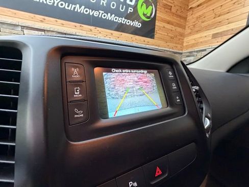 Used 2016 Jeep Cherokee Latitude w/ Safety/Convenience Group AWD/4WD image 21
