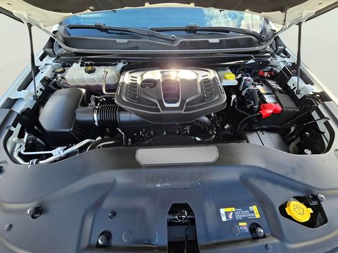 Used 2024 Jeep Grand Wagoneer L Series III image 89