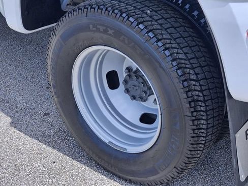 Used 2025 Ford F350 XL w/ XL Chrome Package AWD/4WD image 8