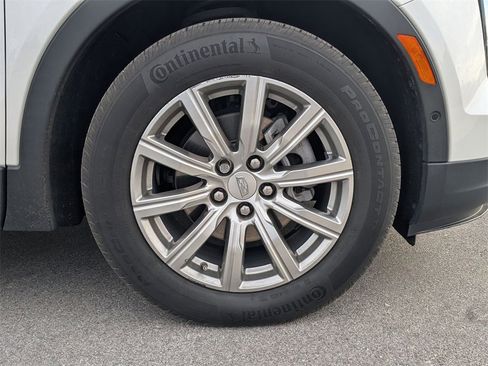 Used 2022 Cadillac XT4 Premium Luxury w/ Enhanced Visibility Package image 22