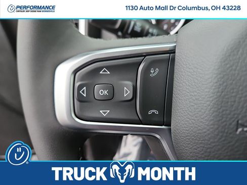 New 2026 RAM 1500 4x4 Crew Cab image 32