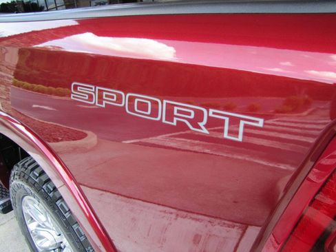 Used 2021 RAM 1500 Laramie w/ Sport Appearance Package AWD/4WD image 30