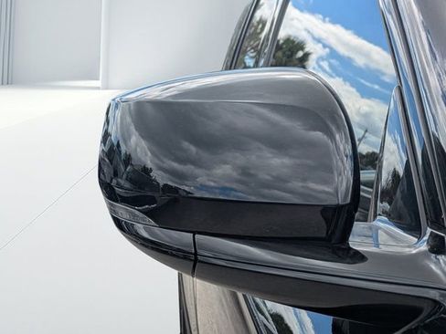 New 2025 Jeep Grand Cherokee Limited w/ Black Appearance Package image 10