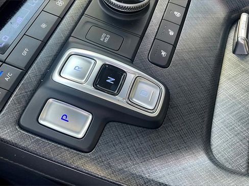 Used 2024 Hyundai Palisade Limited image 15