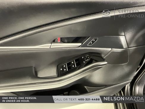 Certified 2025 MAZDA CX-30 AWD 2.5 S w/ Select Sport Pkg image 17