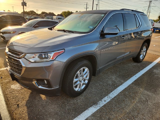 Used 2020 Chevrolet Traverse LT FWD image 3