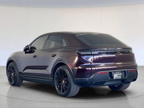 Certified 2025 Porsche Macan Electric RWD image 3
