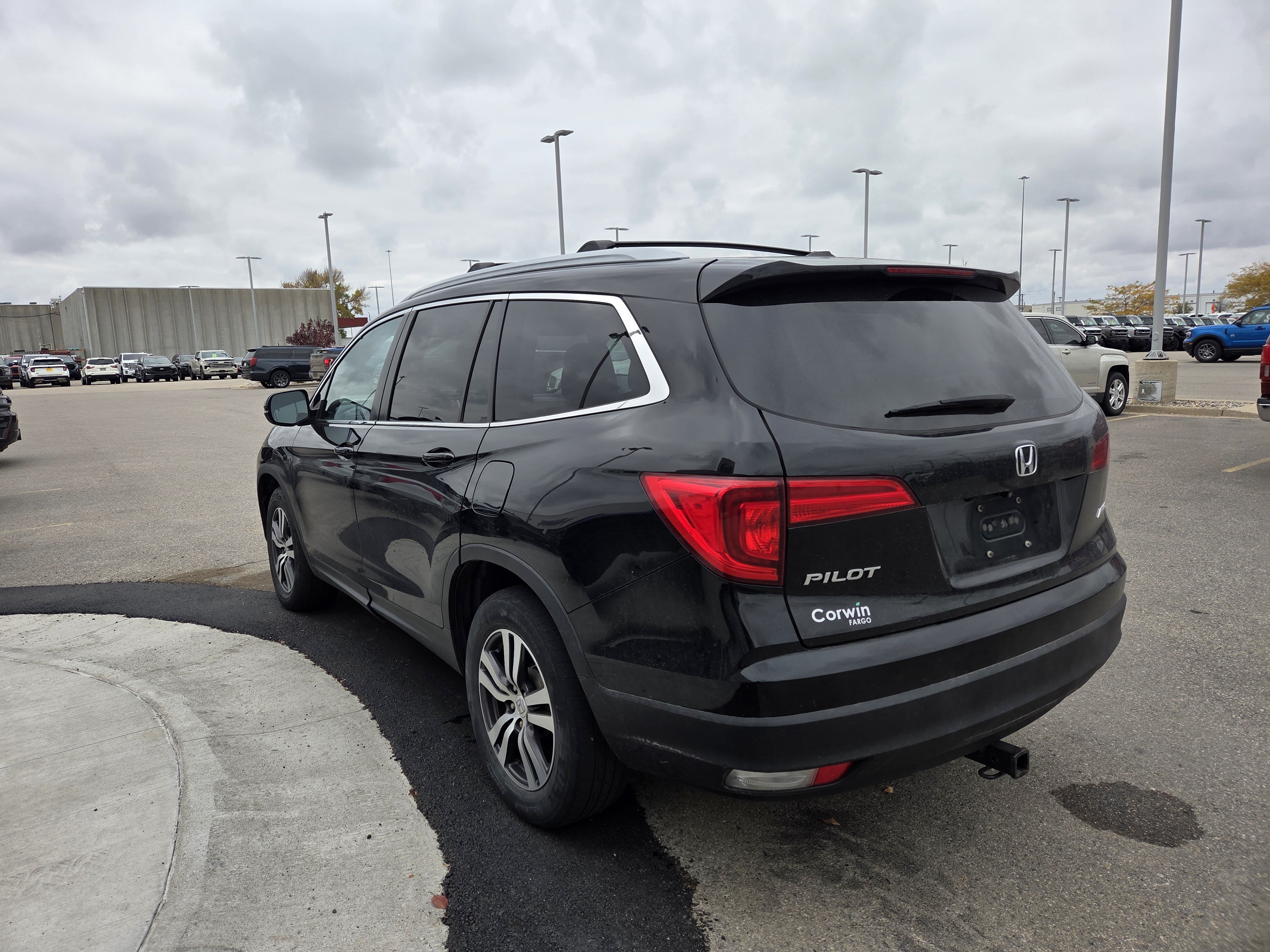 Used 2016 Honda Pilot EX-L image 4