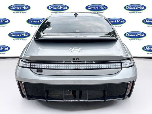 Used 2024 Hyundai Ioniq 6 SE RWD image 6