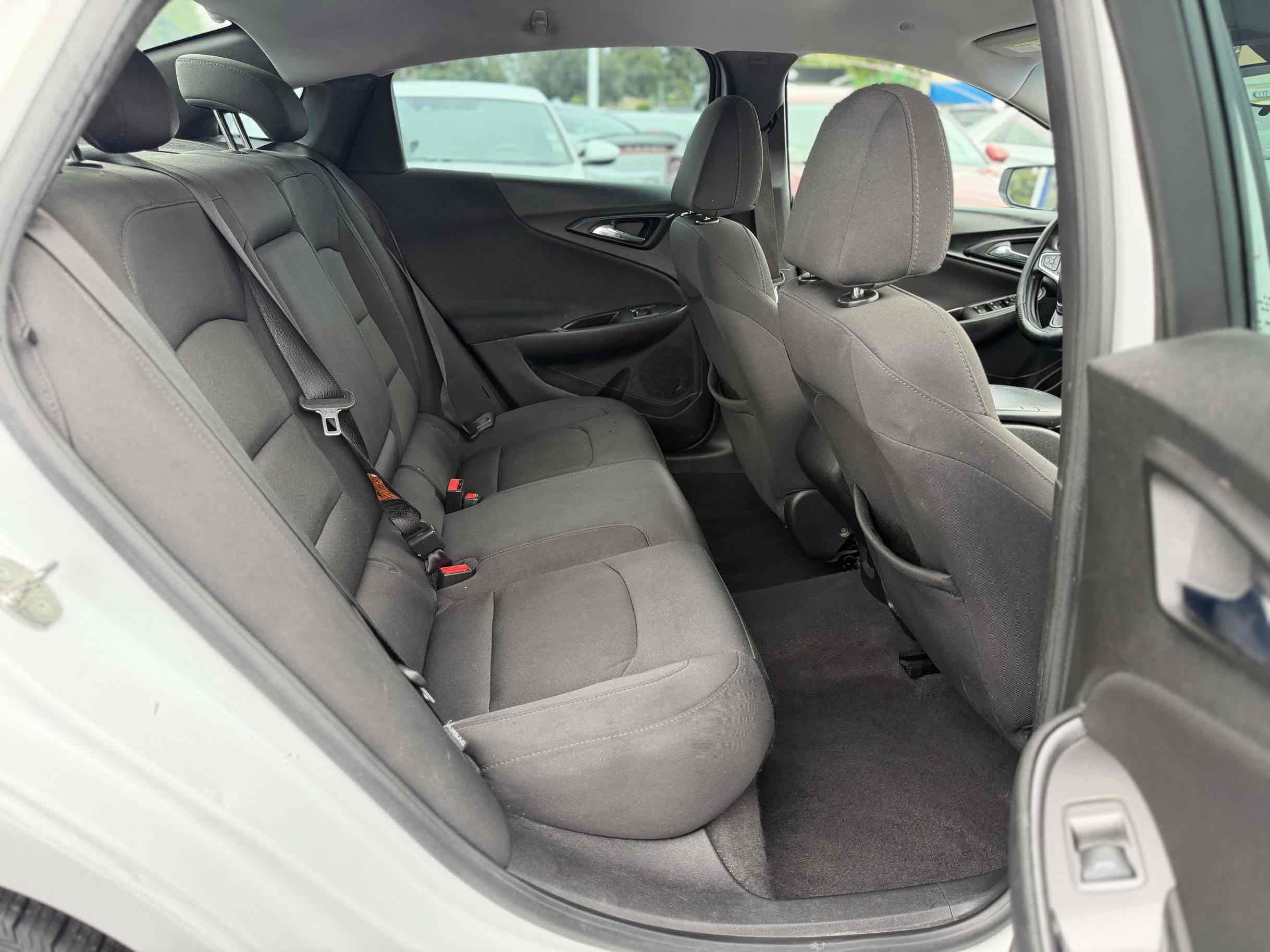 Used 2017 Chevrolet Malibu LS FWD image 13