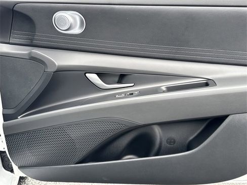 New 2026 Hyundai Elantra Blue image 14