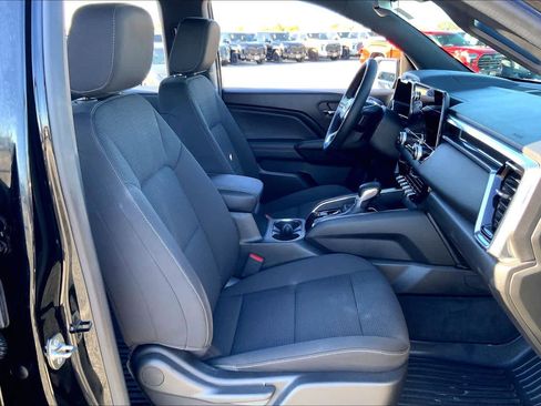 Used 2024 GMC Canyon Elevation w/ Convenience Package image 9