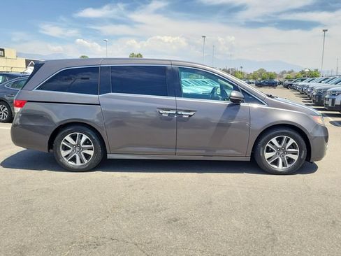 Used 2016 Honda Odyssey Touring Elite image 38