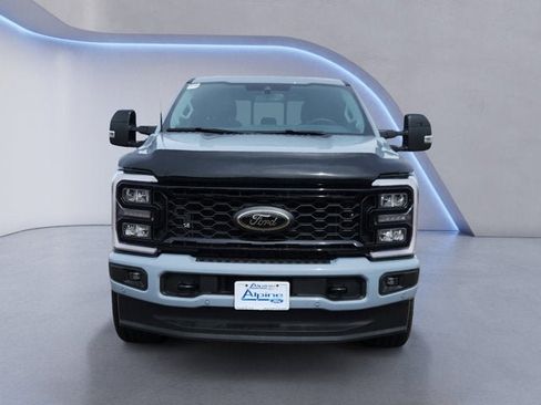 Used 2026 Ford F250 Lariat w/ Black Appearance Package AWD/4WD image 8