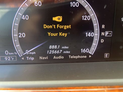 Used 2013 Mercedes-Benz S 550 4MATIC image 25