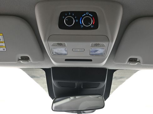 Used 2023 Ford Transit 350 XLT image 27