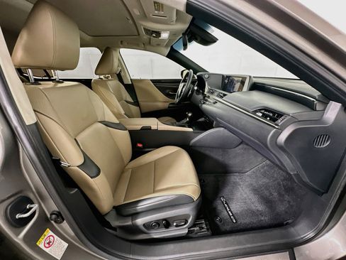 Used 2019 Lexus ES 350 w/ Accessory Package 2 FWD image 29