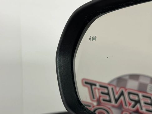 Used 2025 Chevrolet Equinox RS w/ Safety and Technology Package image 39